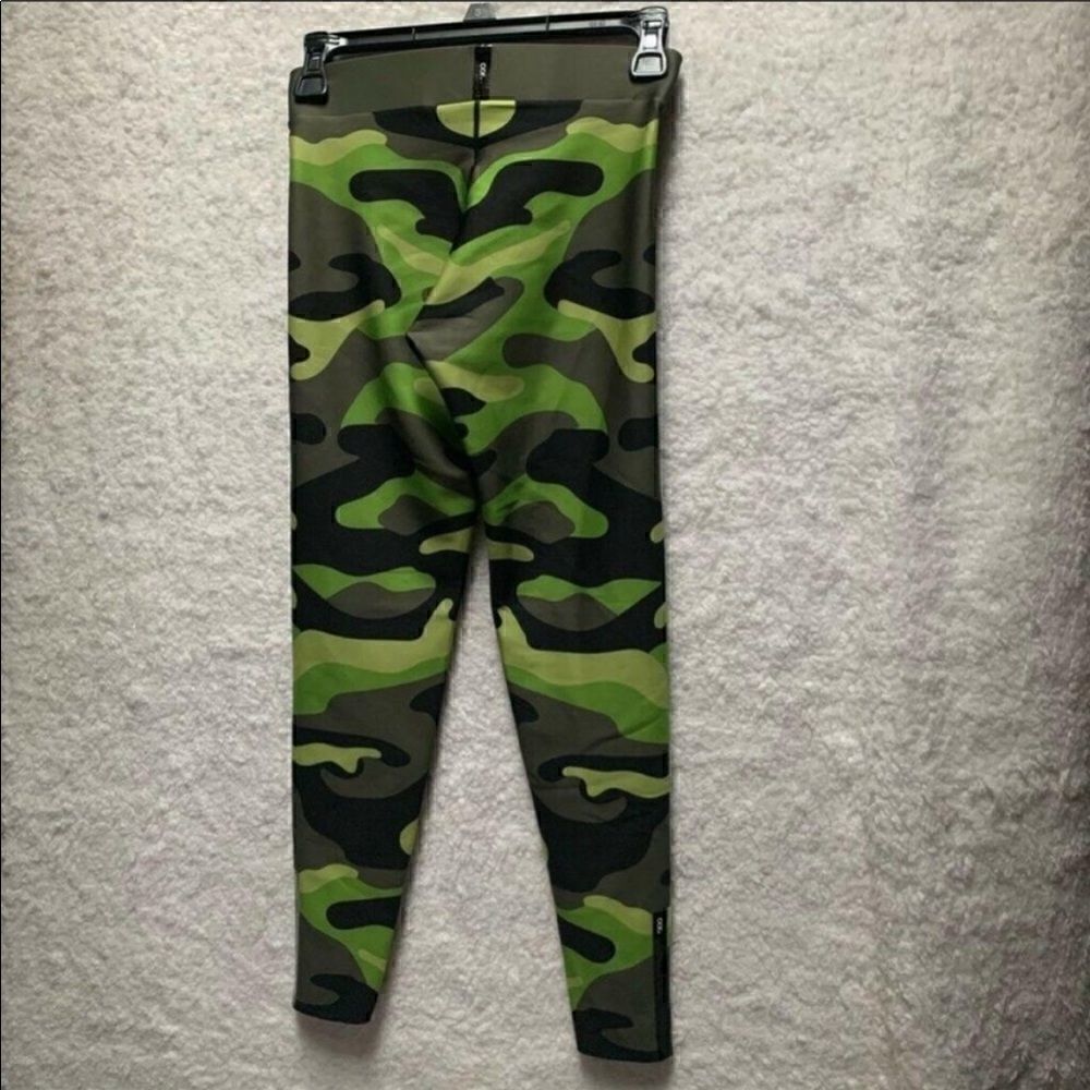 nwot Cor by Ultracor camouflage neon green and black leggings size small - Picture 5 of 6